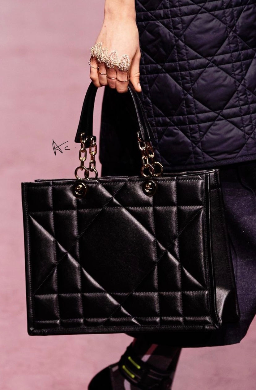 LOVVA PARIS™ Stylish Black Tote Bag for Women | Office Handbag with Gold Chain Straps | Large Shoulder Bag for Daily Use